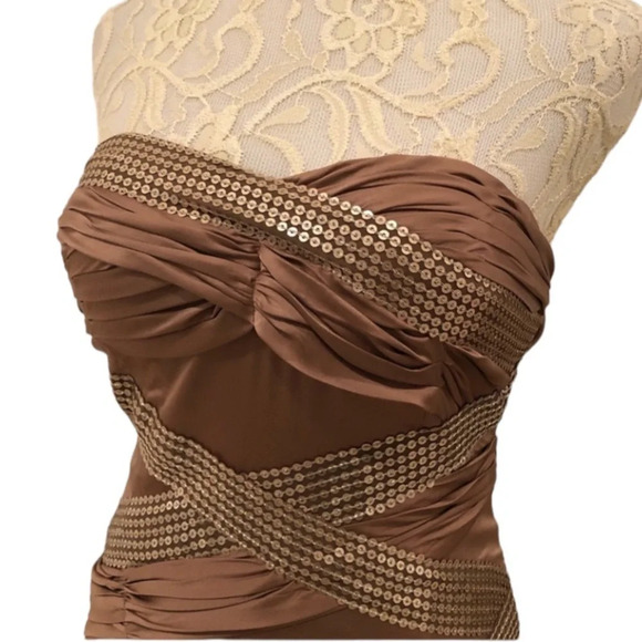 Arden B. Bronze & Gold Bandage Bodycon Dress - Picture 4 of 7